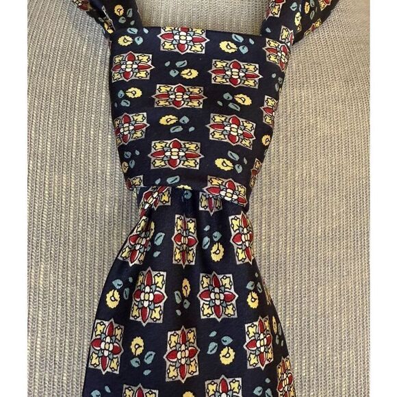 100% Silk Necktie by Leonardo Strelli for Tie Rack Made in Great Britain - Picture 2 of 5